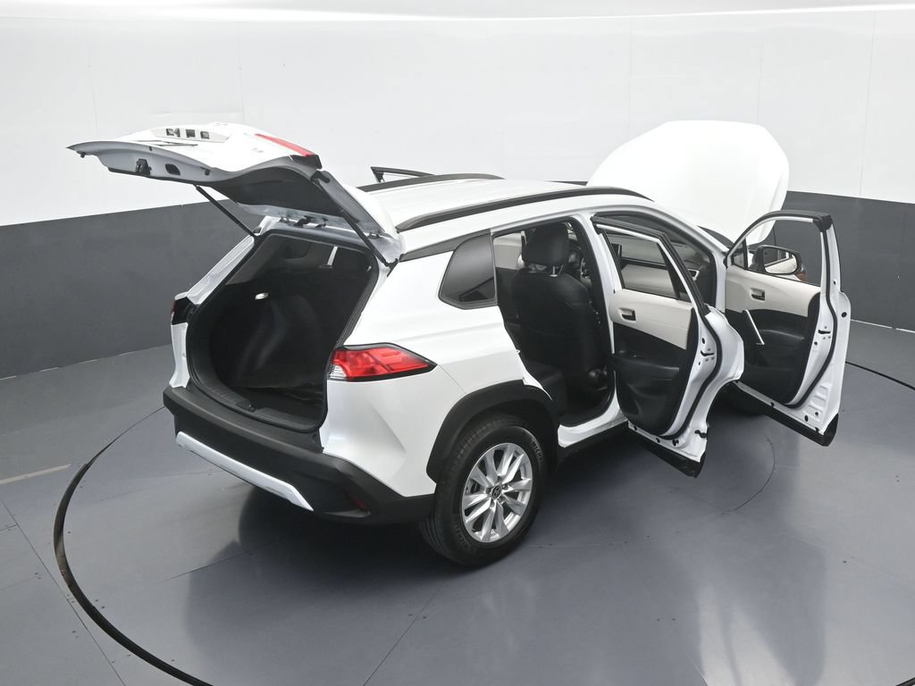 Used 2025 Toyota Corolla Cross LE FWD image 64