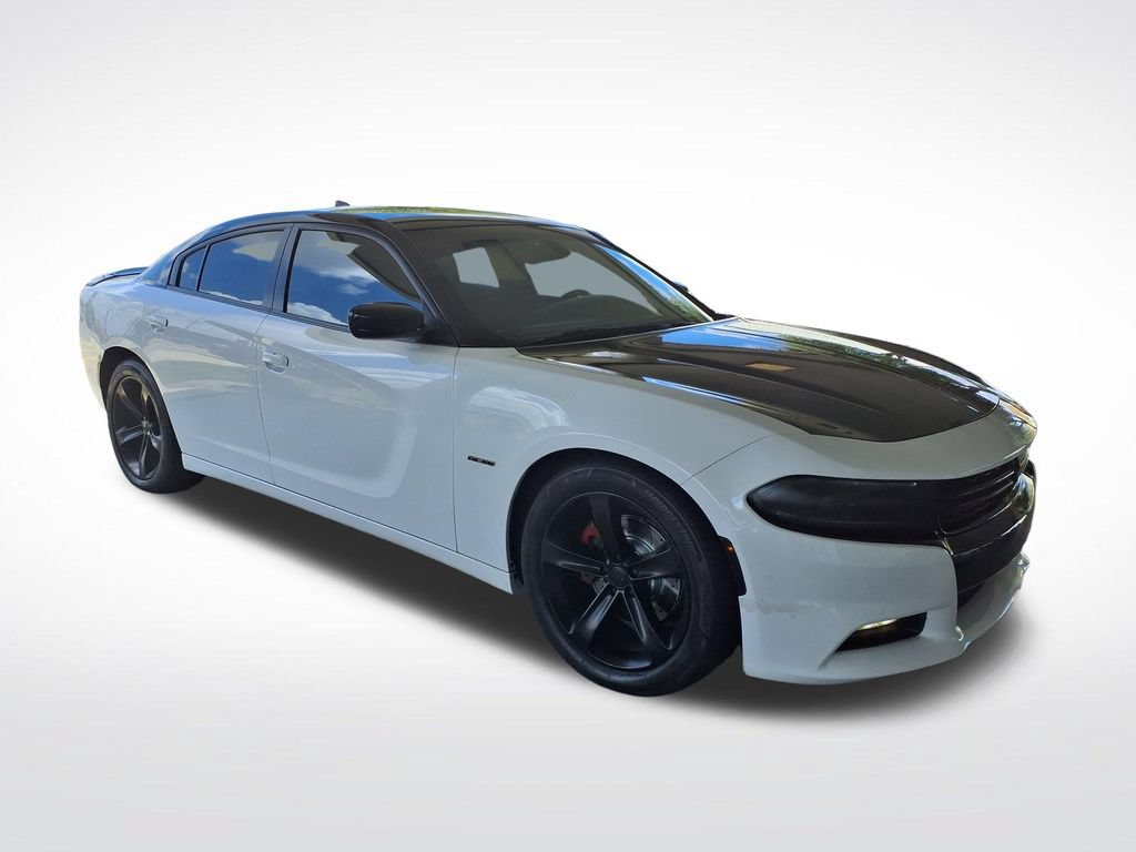 Used 2018 Dodge Charger R/T RWD image 4