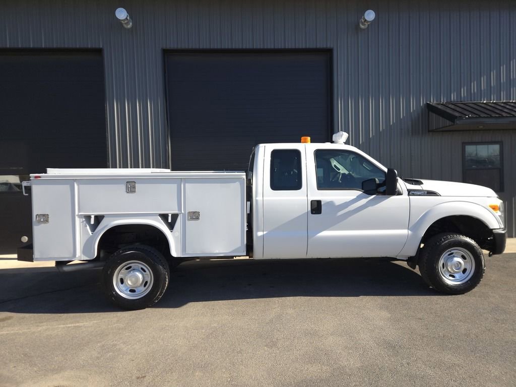 Used 2015 Ford F250 XL w/ Snow Plow Prep Package image 5