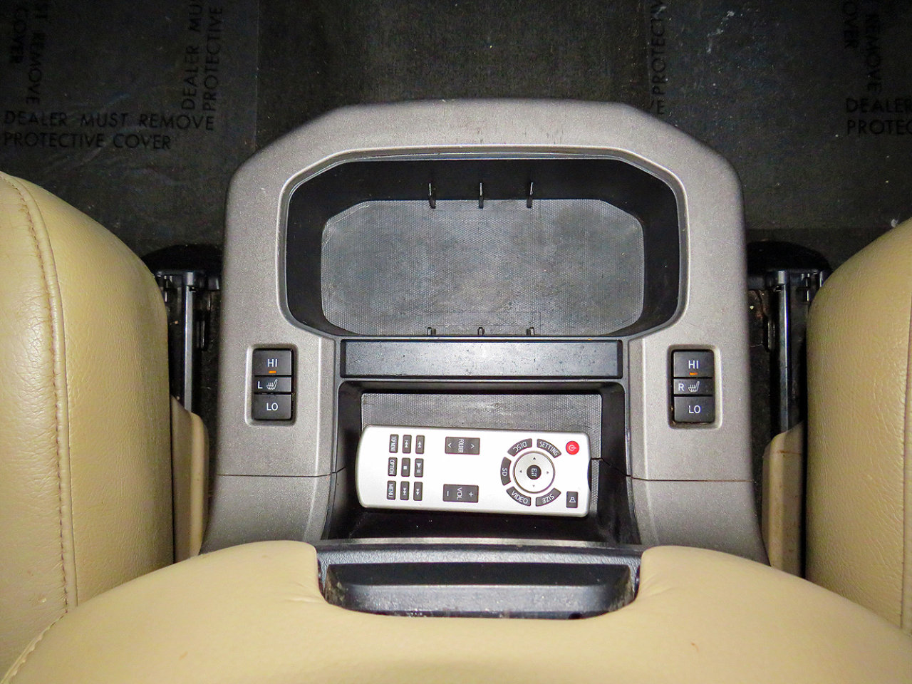 Used 2013 Toyota Sequoia Platinum image 34