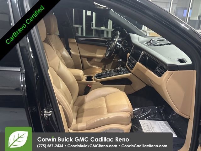 Used 2021 Porsche Macan AWD/4WD image 32