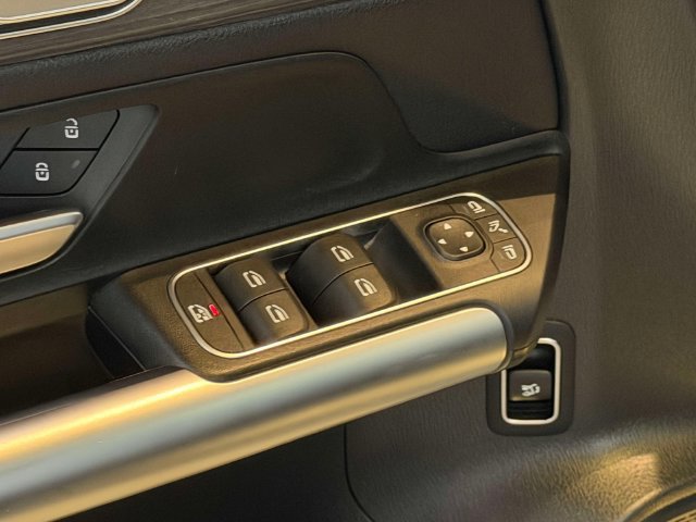 Certified 2023 Mercedes-Benz GLA 250 4MATIC image 16