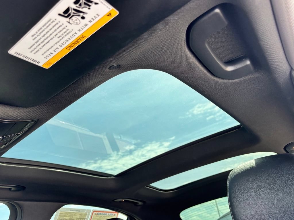 Used 2021 Mercedes-Benz C 300 4MATIC Sedan image 24