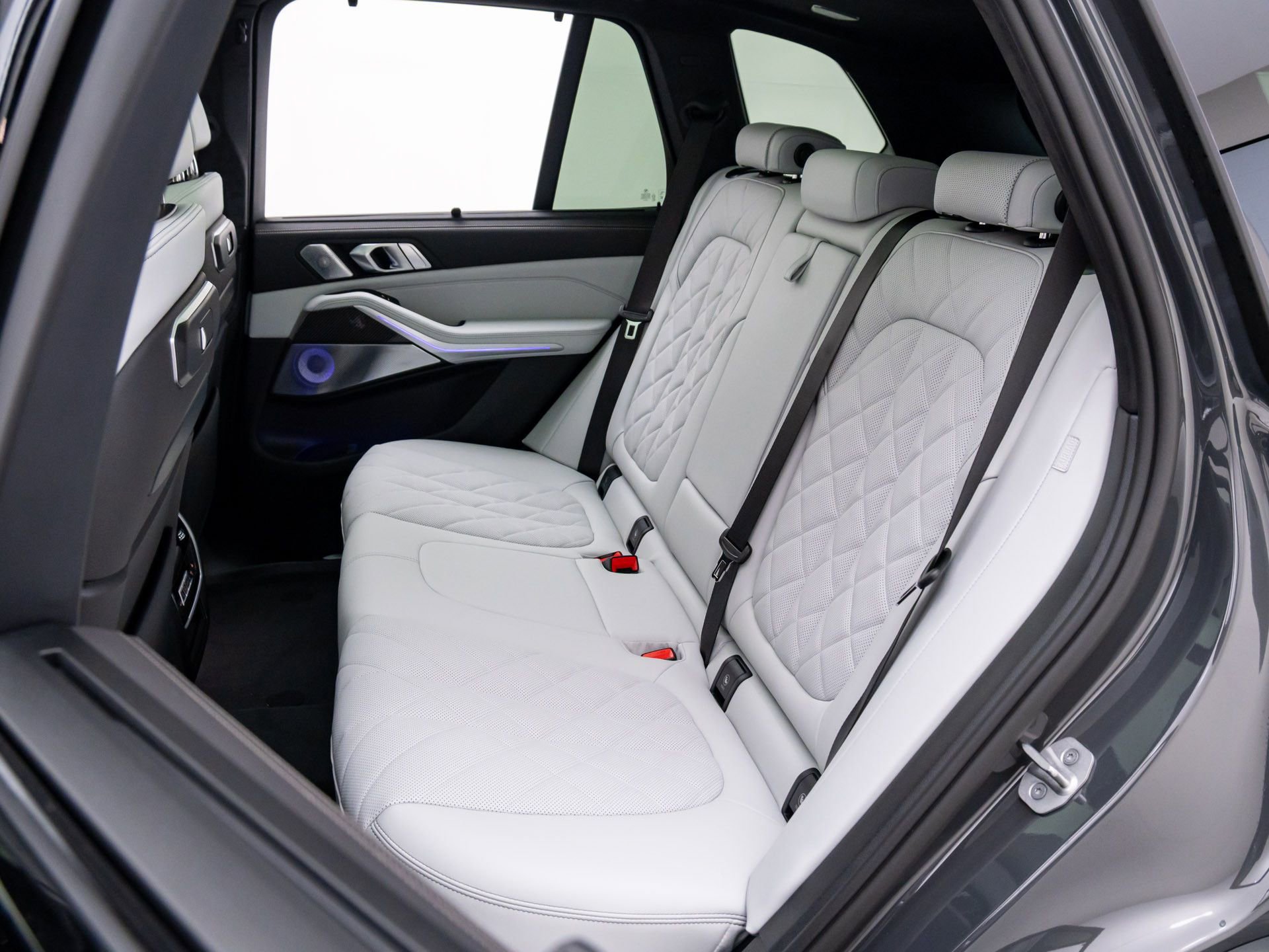 Used 2026 BMW X5 M60i w/ Executive Package AWD/4WD image 19