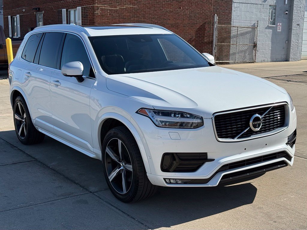 Used 2018 Volvo XC90 T6 R-Design w/ Convenience Package AWD/4WD image 4