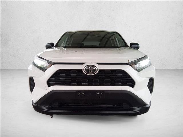 Used 2022 Toyota RAV4 LE FWD image 2