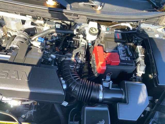 Used 2024 Nissan Rogue S image 28