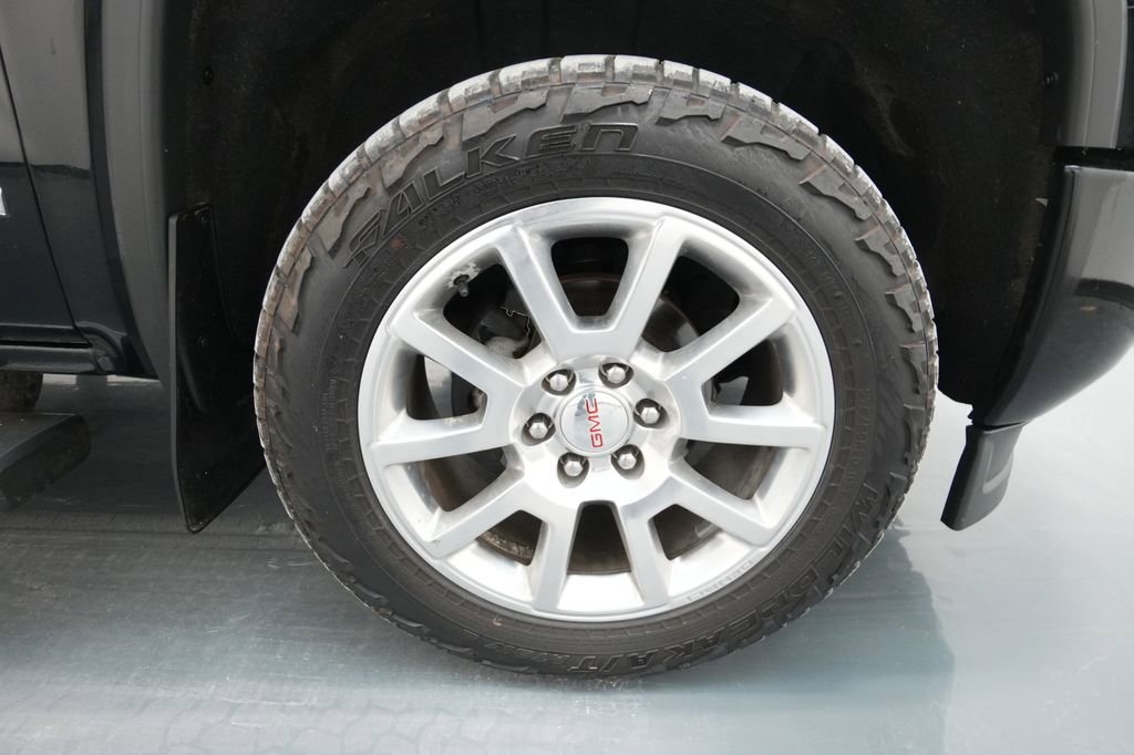 Used 2015 GMC Sierra 1500 Denali w/ Driver Alert Package image 11