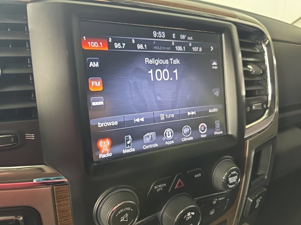Used 2017 RAM 1500 Laramie w/ Convenience Group AWD/4WD image 16