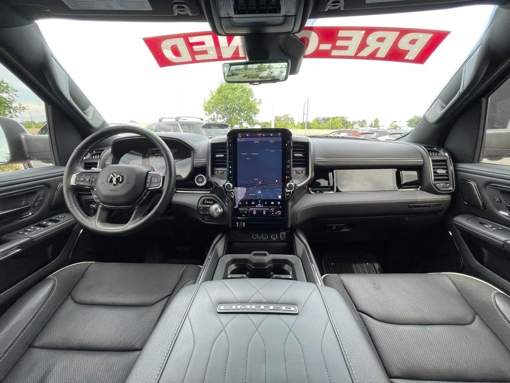 Used 2025 RAM 1500 Limited AWD/4WD image 29