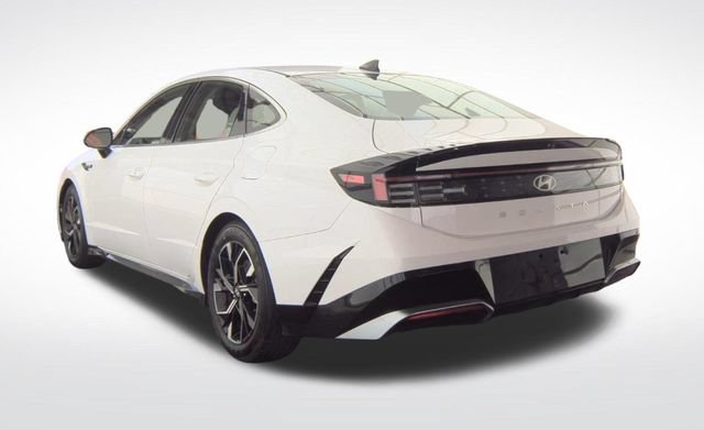 Used 2025 Hyundai Sonata SEL FWD image 11