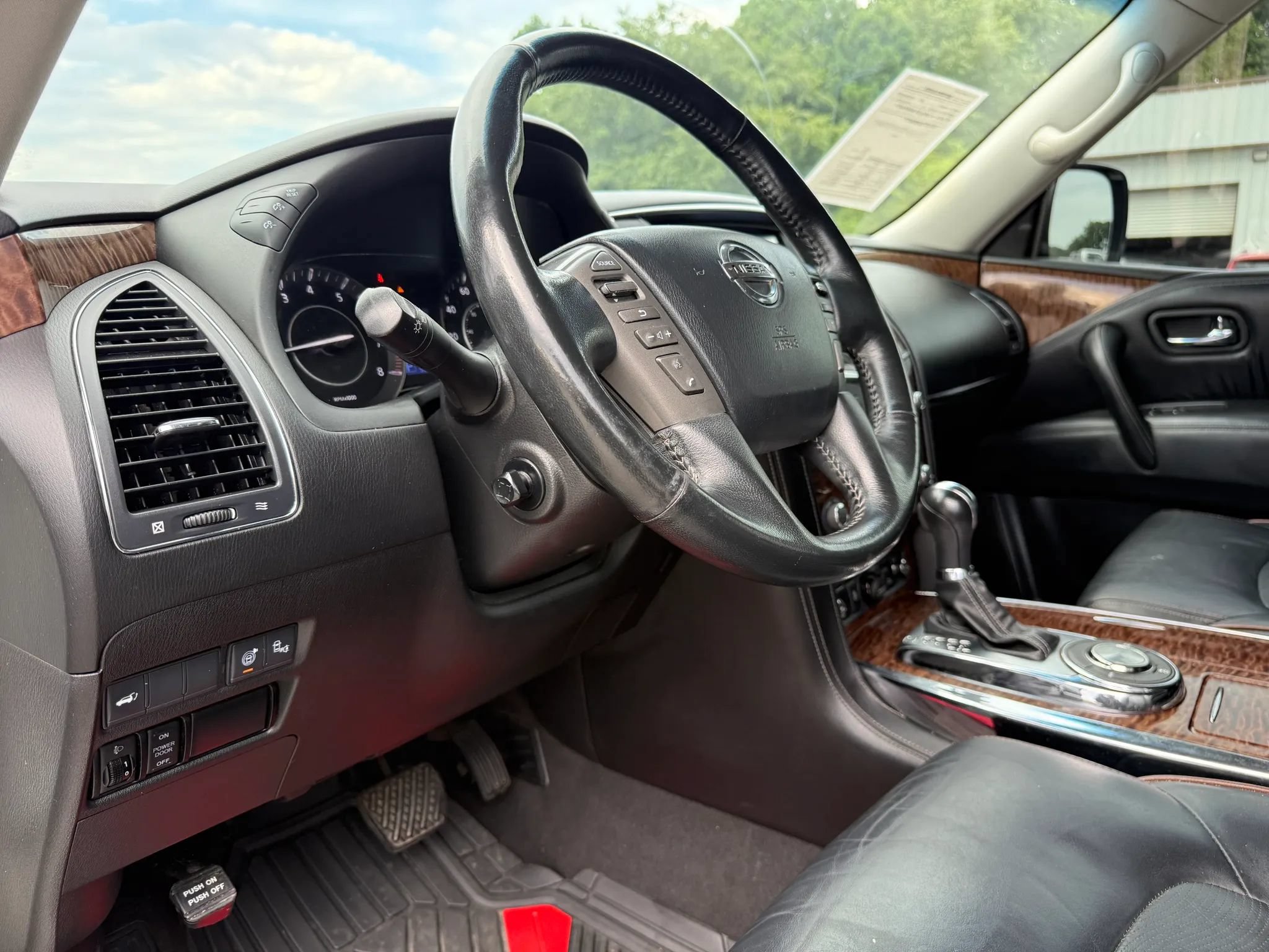 Used 2017 Nissan Armada Platinum RWD image 17