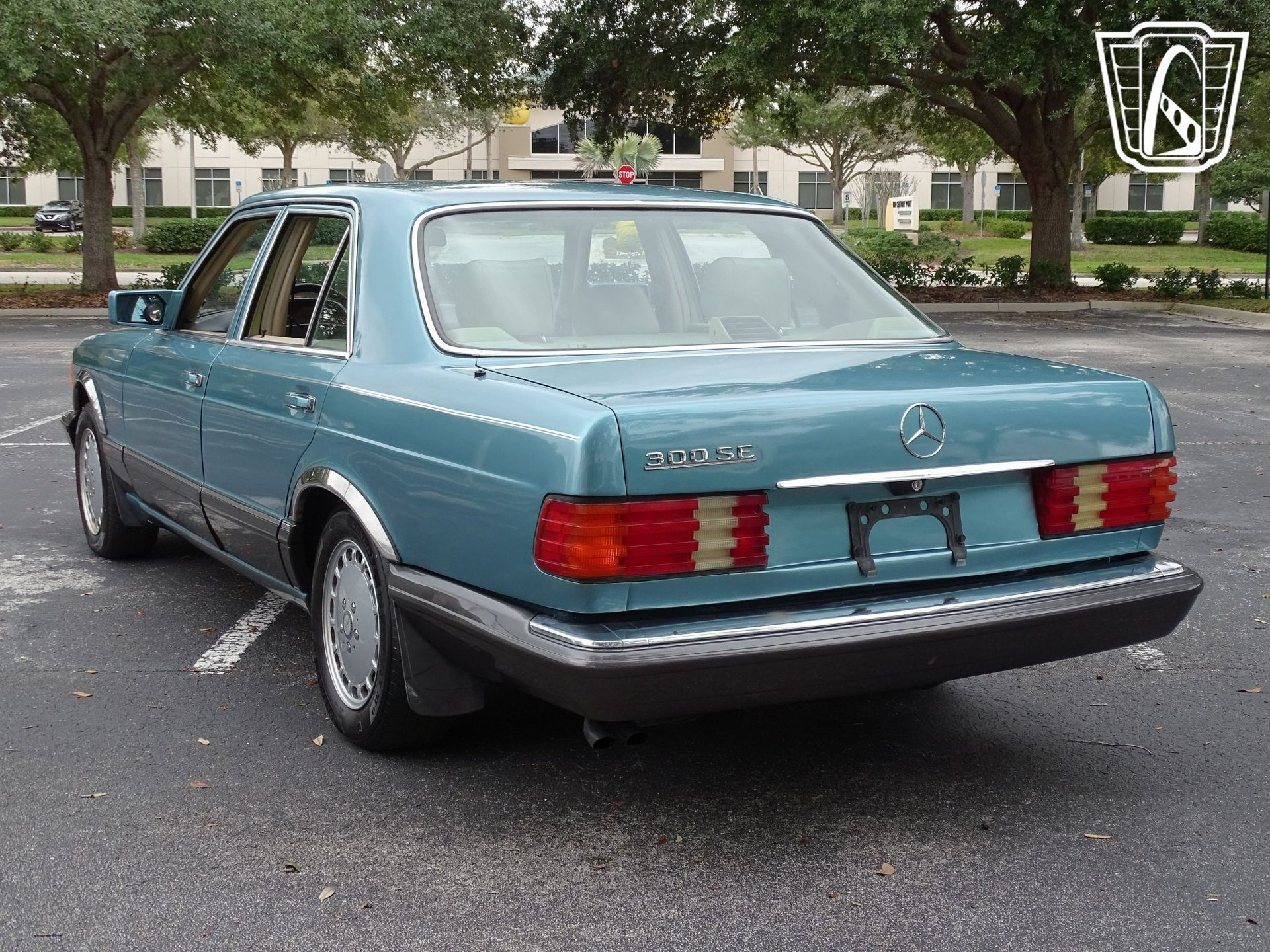 Used 1991 Mercedes-Benz 300 SE image 15