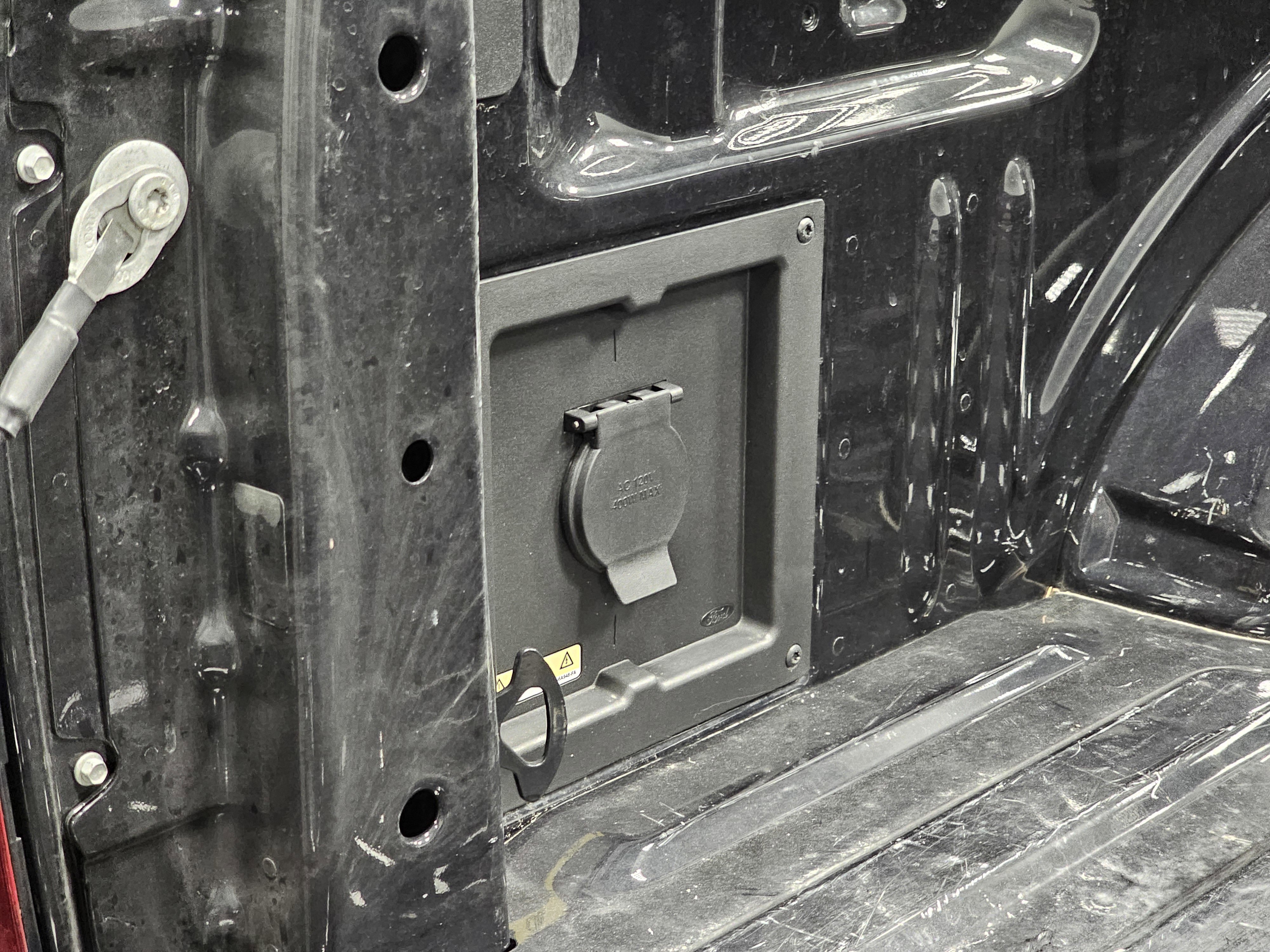 Used 2024 Ford F150 XLT w/ Equipment Group 302A MID image 15