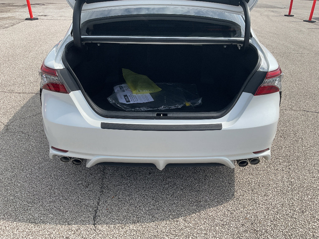 Used 2022 Toyota Camry XSE w/ Carpet Mat Package (TMS) image 14
