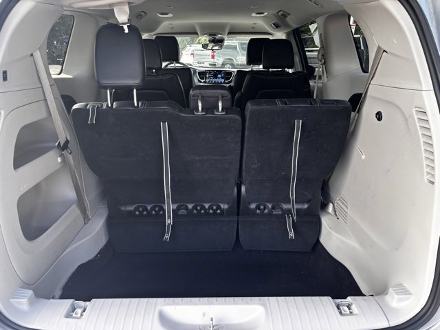 Used 2024 Chrysler Pacifica Touring-L image 24