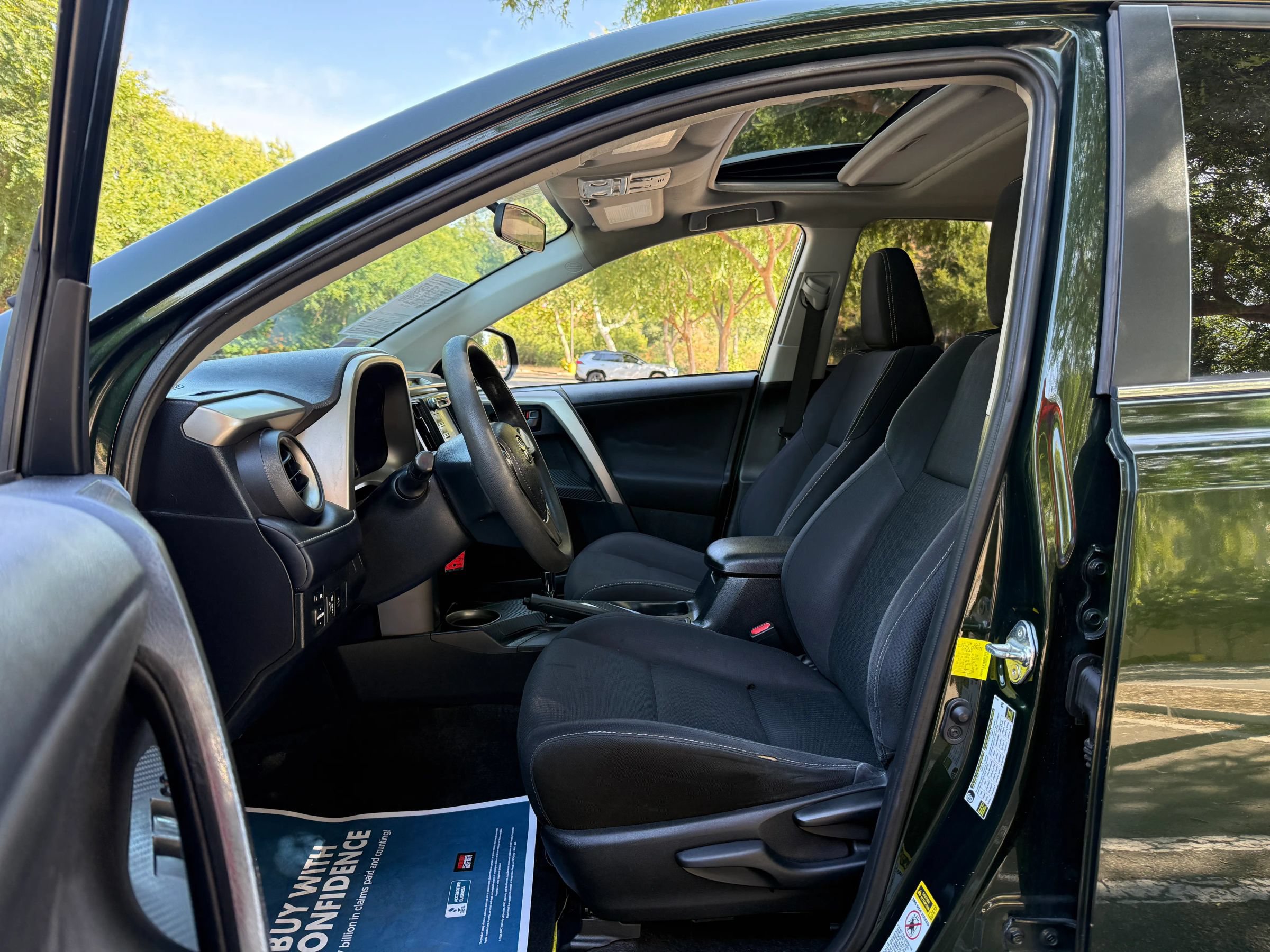 Used 2013 Toyota RAV4 XLE FWD image 11