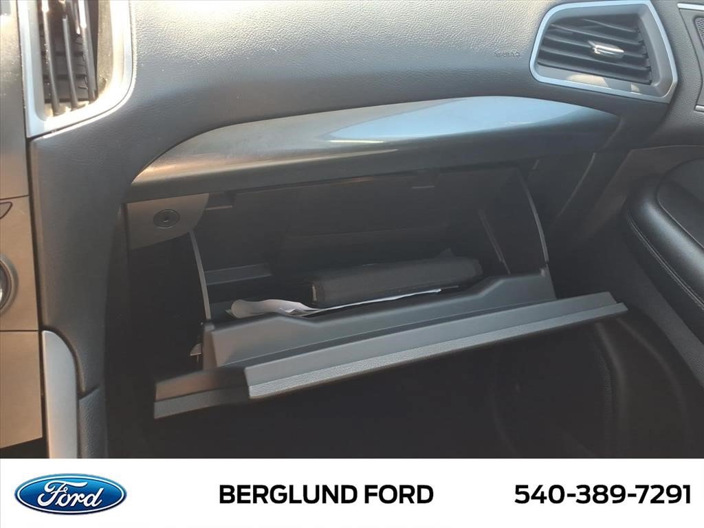 Used 2016 Ford Edge SE AWD/4WD image 31