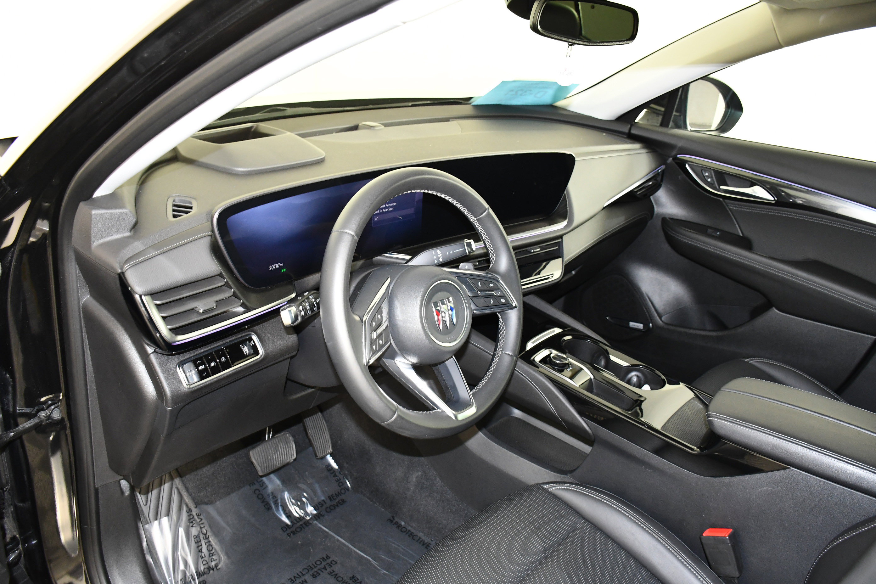 Used 2024 Buick Envision Preferred AWD/4WD image 37