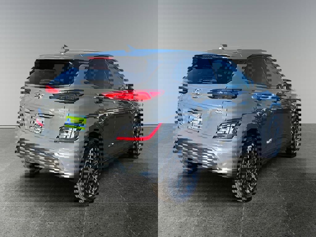 Used 2023 Hyundai Kona Limited image 7