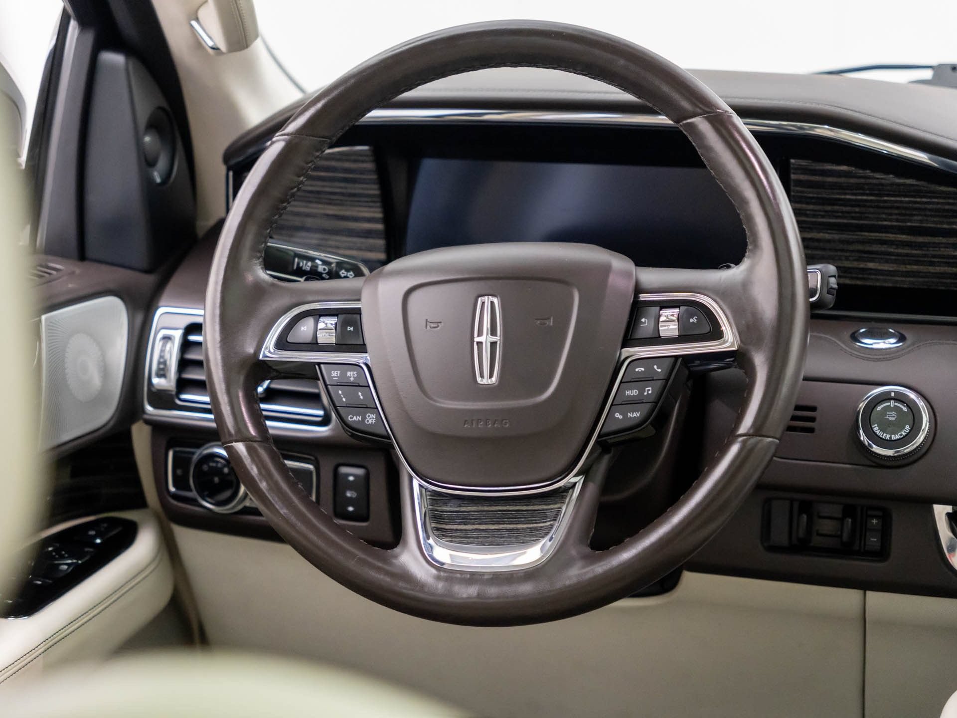 Used 2021 Lincoln Navigator Black Label AWD/4WD image 10