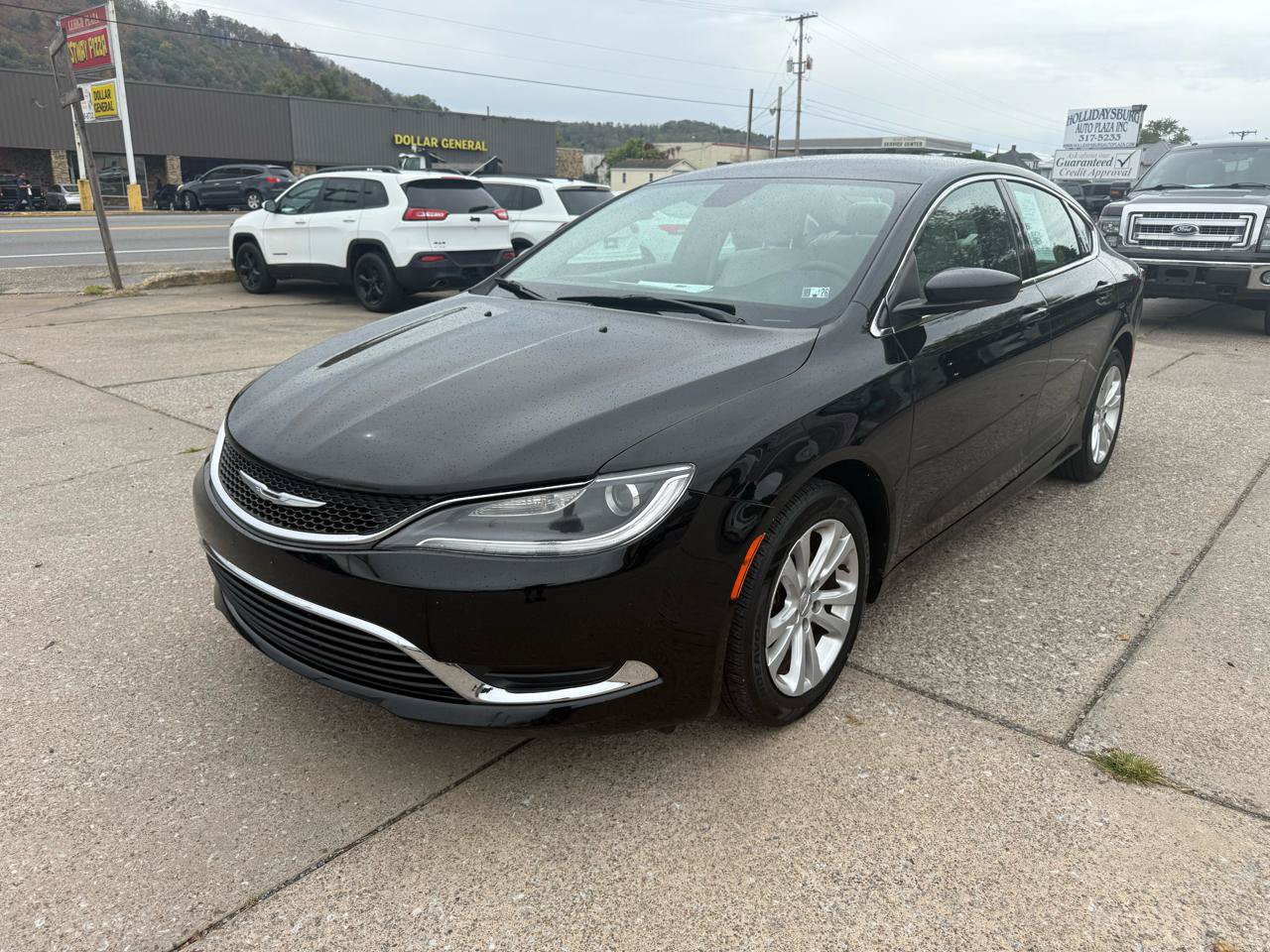 Used 2015 Chrysler 200 Limited FWD image 5