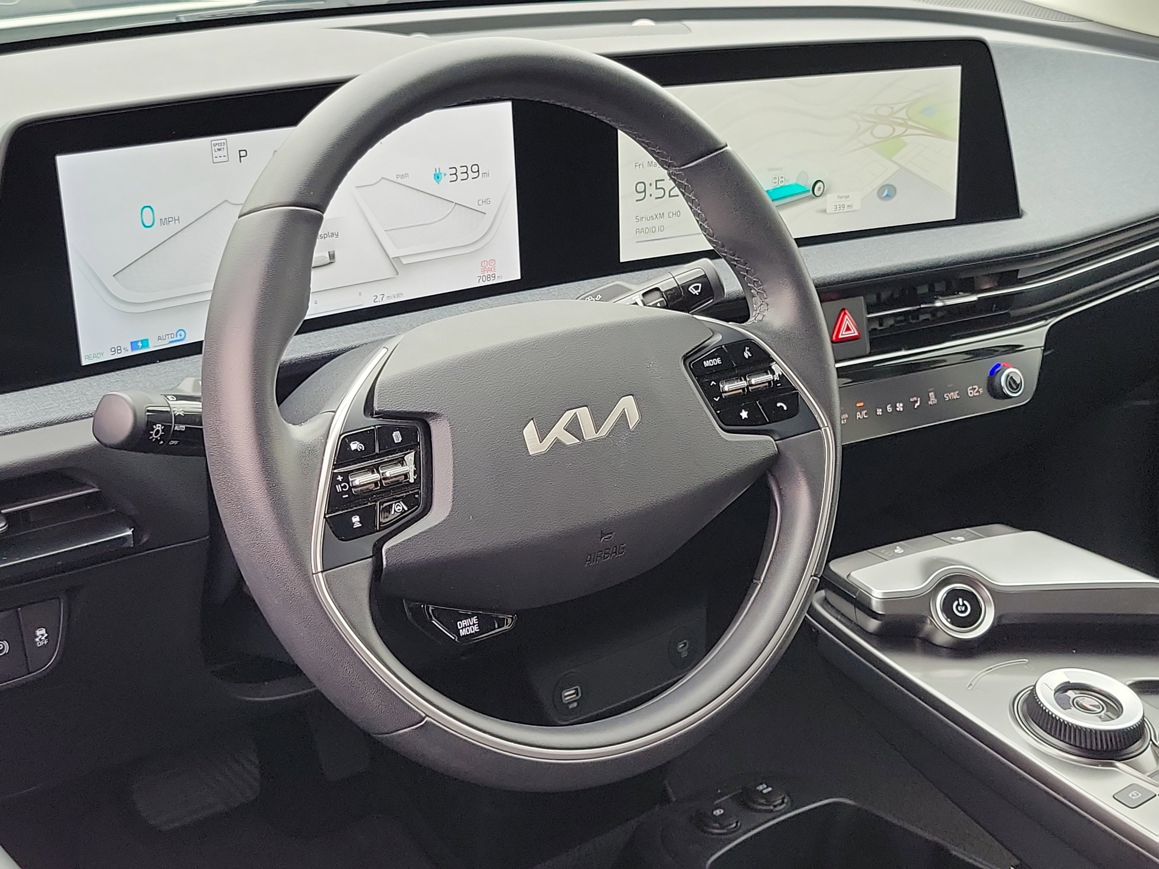 Used 2024 Kia EV6 Light RWD image 9