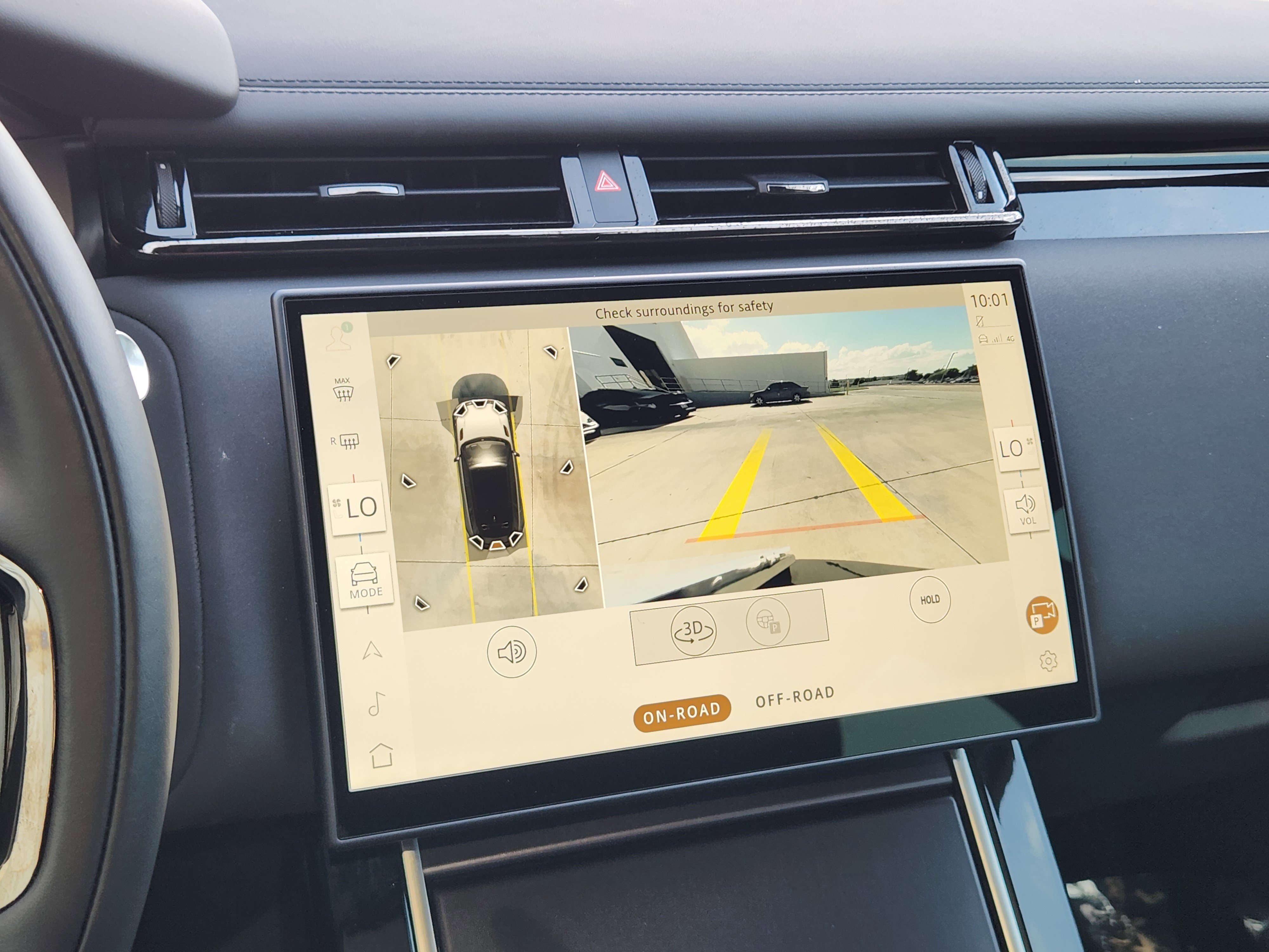 Certified 2026 Land Rover Range Rover Velar Dynamic SE AWD/4WD image 15