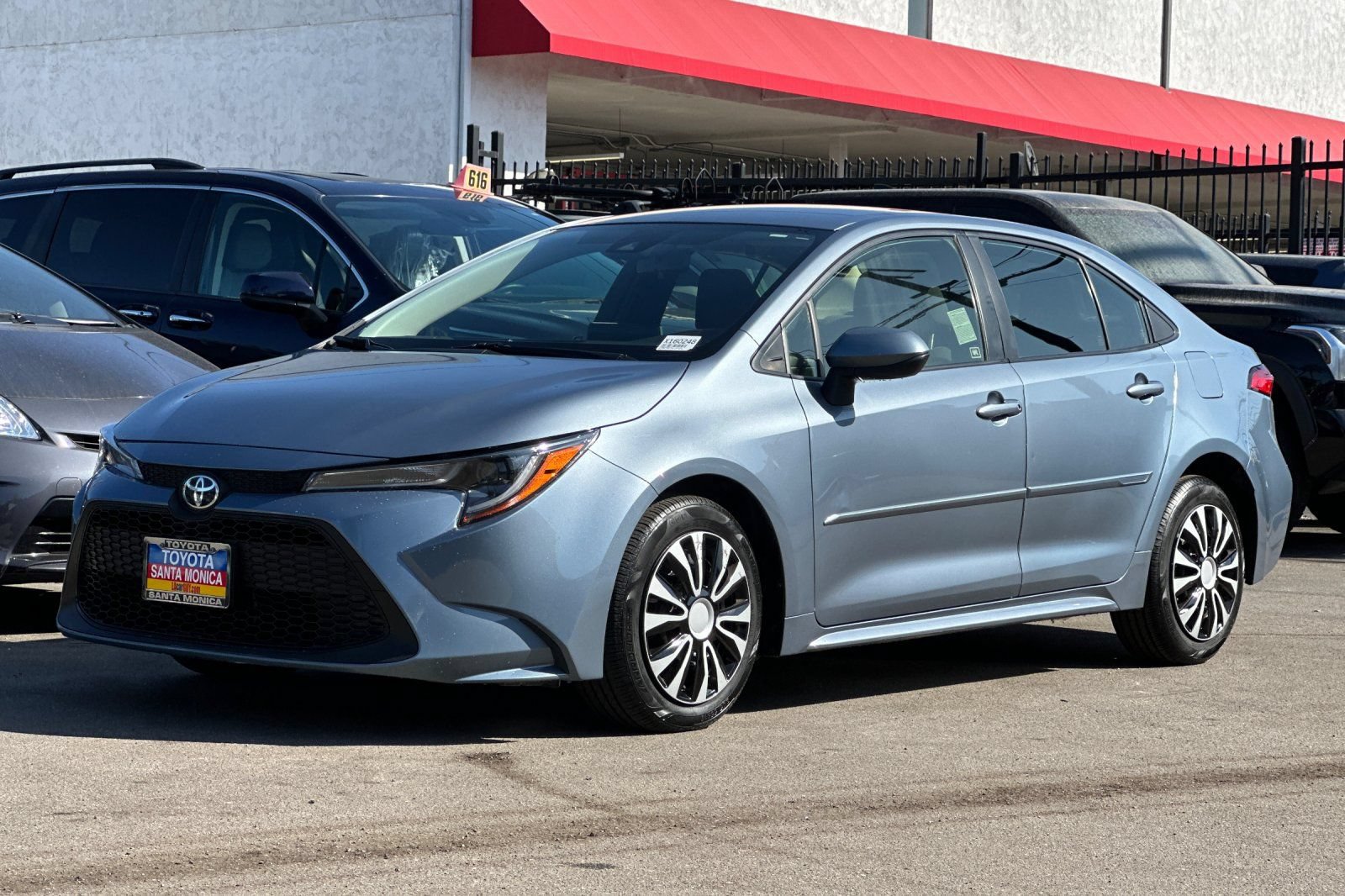 Used 2021 Toyota Corolla LE w/ Carpet Mat Package (TMS) FWD image 8
