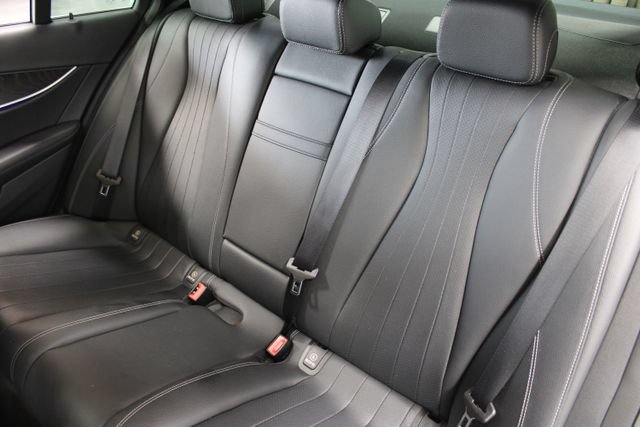 Used 2019 Mercedes-Benz E 300 image 12