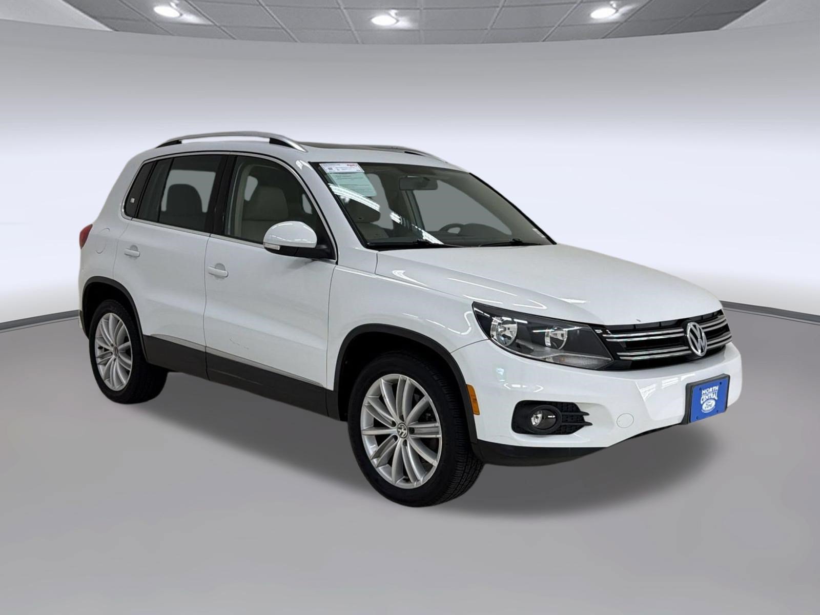 Used 2015 Volkswagen Tiguan SEL FWD image 7