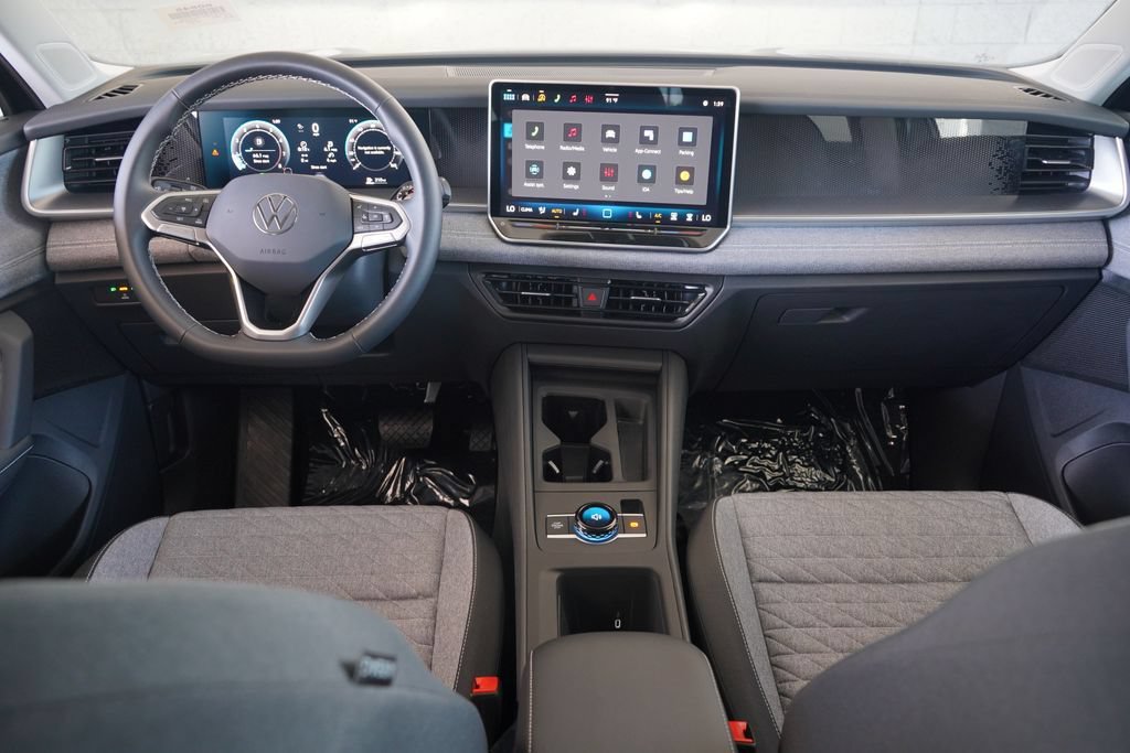 New 2026 Volkswagen Tiguan S FWD image 8