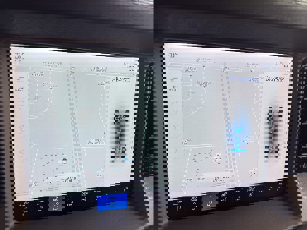 New 2025 Ford Bronco Outer Banks w/ Black Appearance Package image 32