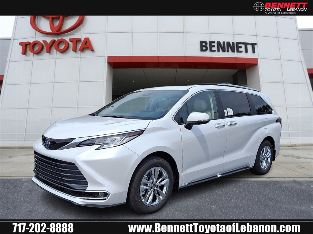 New 2025 Toyota Sienna Limited video 1