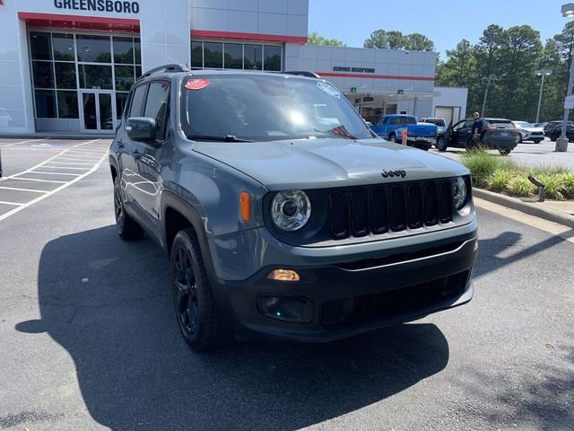 Used 2018 Jeep Renegade Altitude w/ Safety & Security Group AWD/4WD image 2