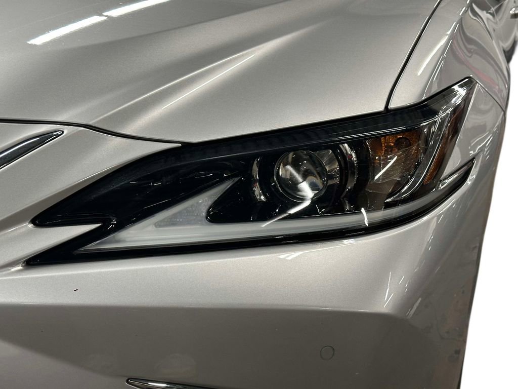 Used 2020 Lexus ES 350 w/ Premium Package FWD image 9