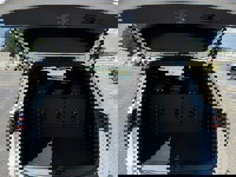 Used 2024 Chevrolet Traverse LS image 35