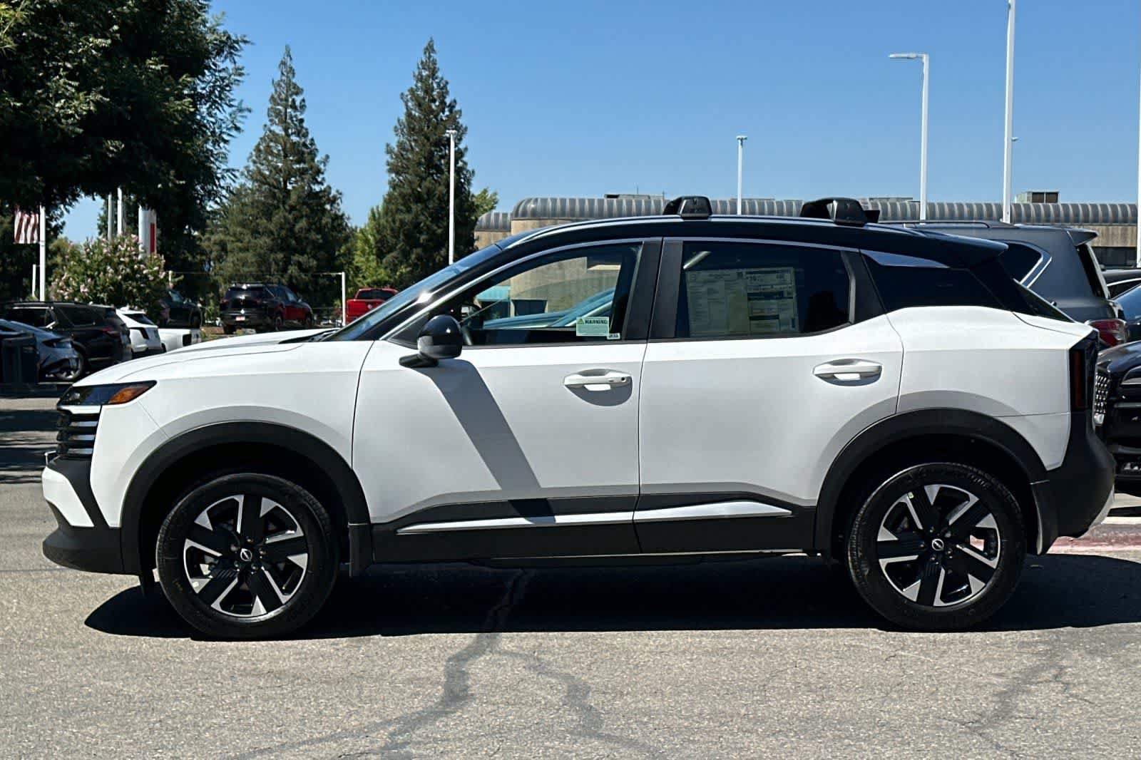 New 2026 Nissan Kicks SV w/ Cold Weather Package AWD/4WD image 4