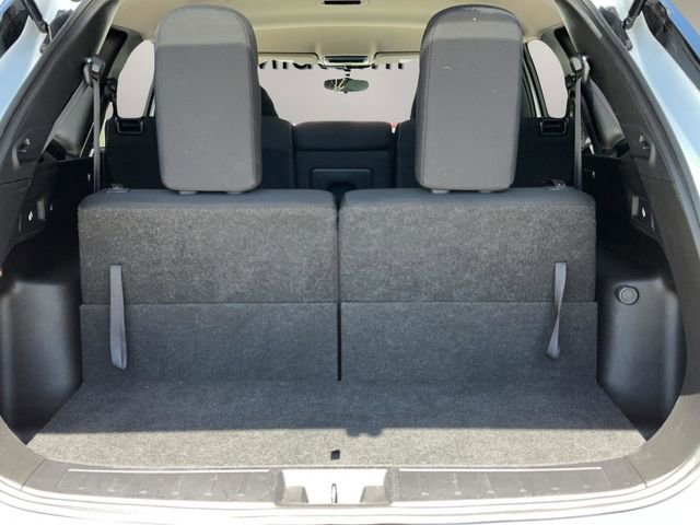 Used 2024 Mitsubishi Outlander ES image 14
