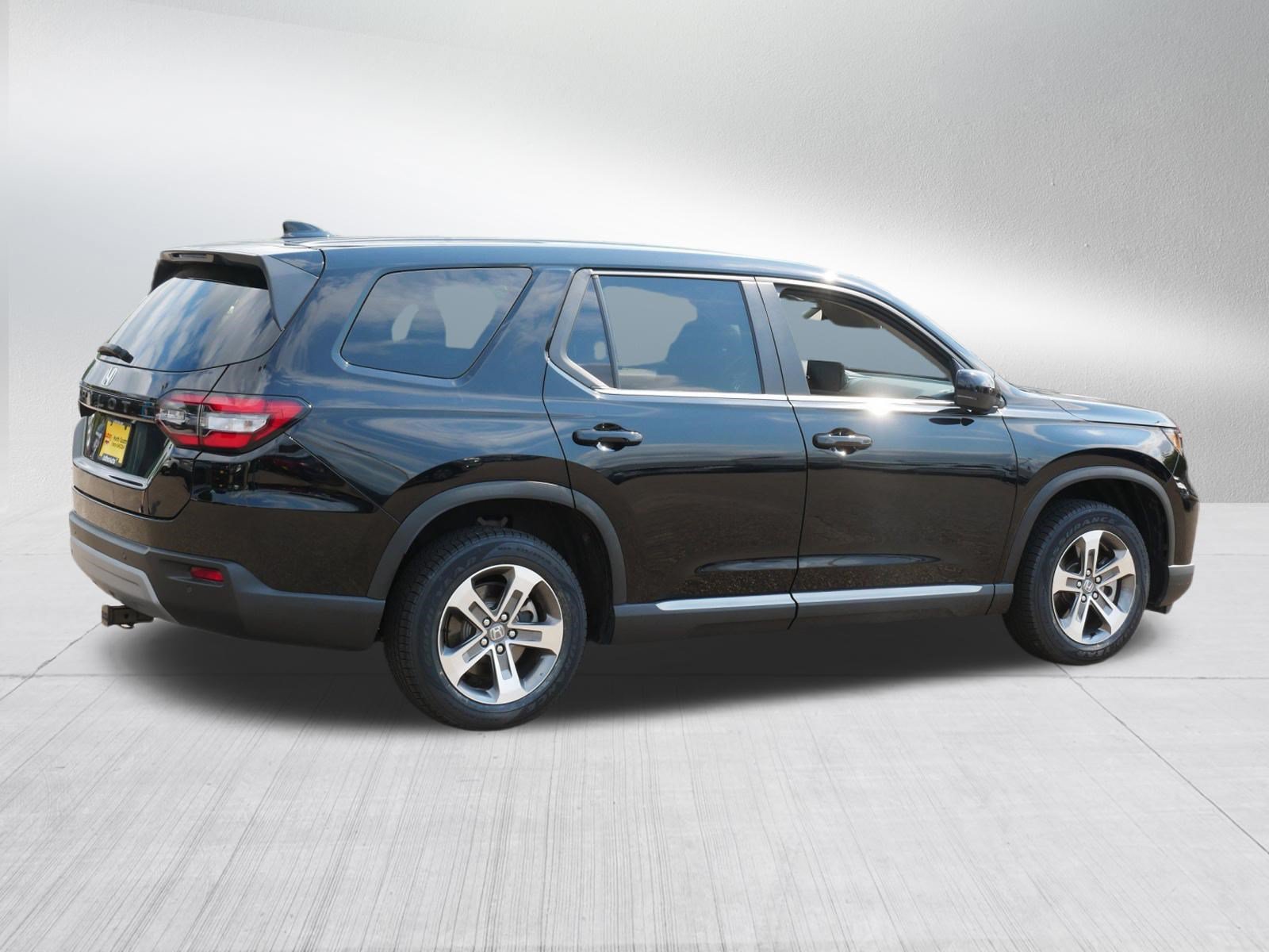 Used 2025 Honda Pilot EX-L image 7