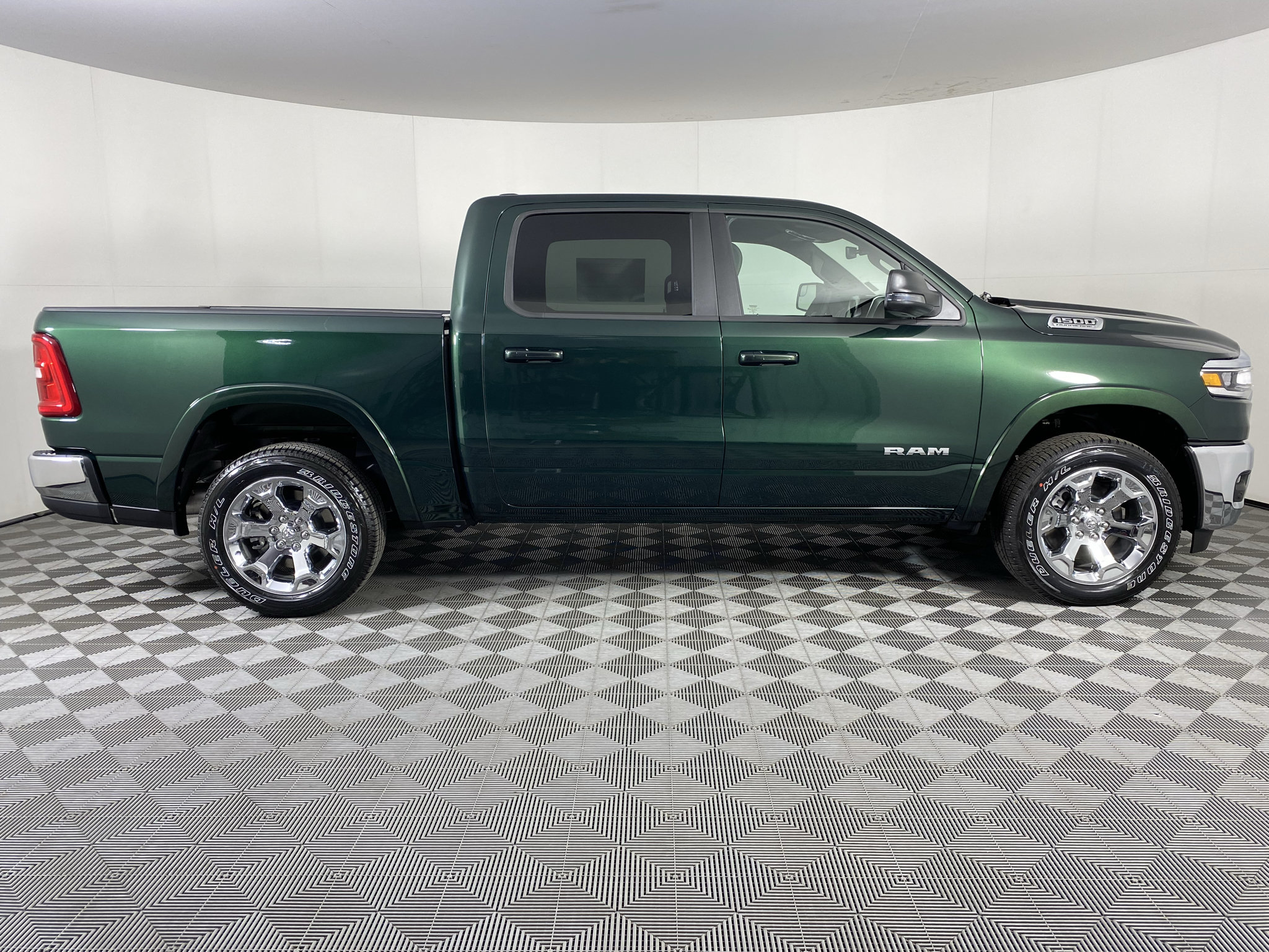 New 2027 RAM 1500 Big Horn AWD/4WD image 13