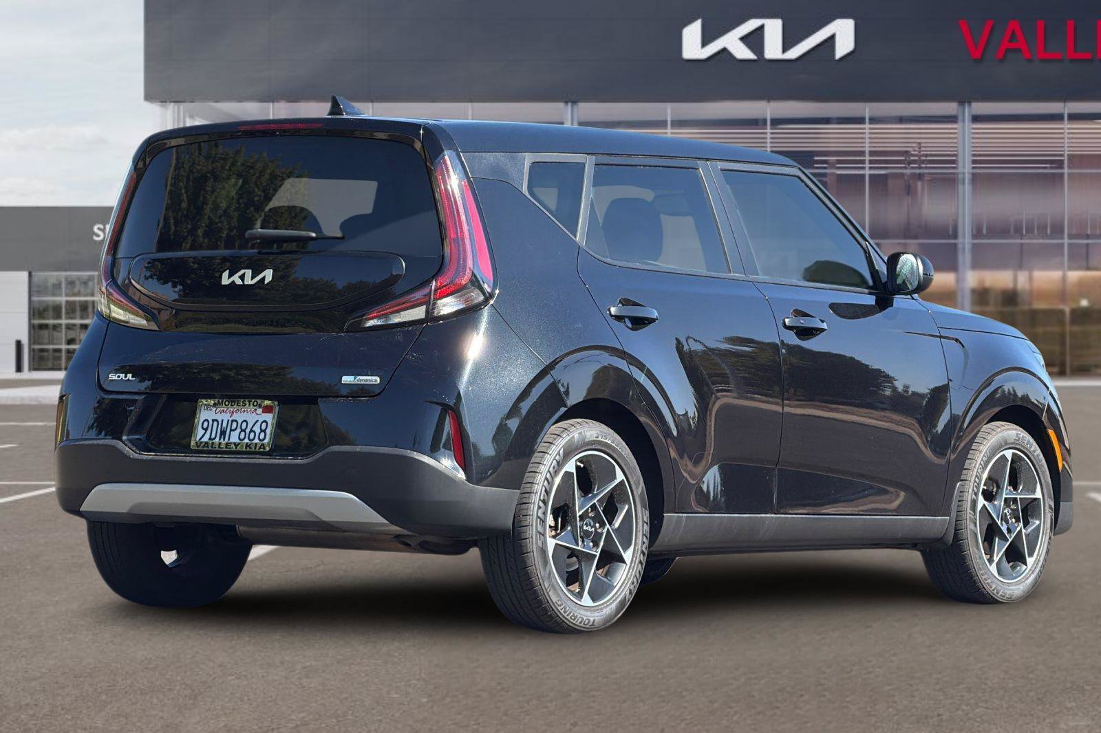 Certified 2023 Kia Soul EX FWD image 4
