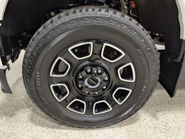 Used 2025 Ford F350 Platinum image 11