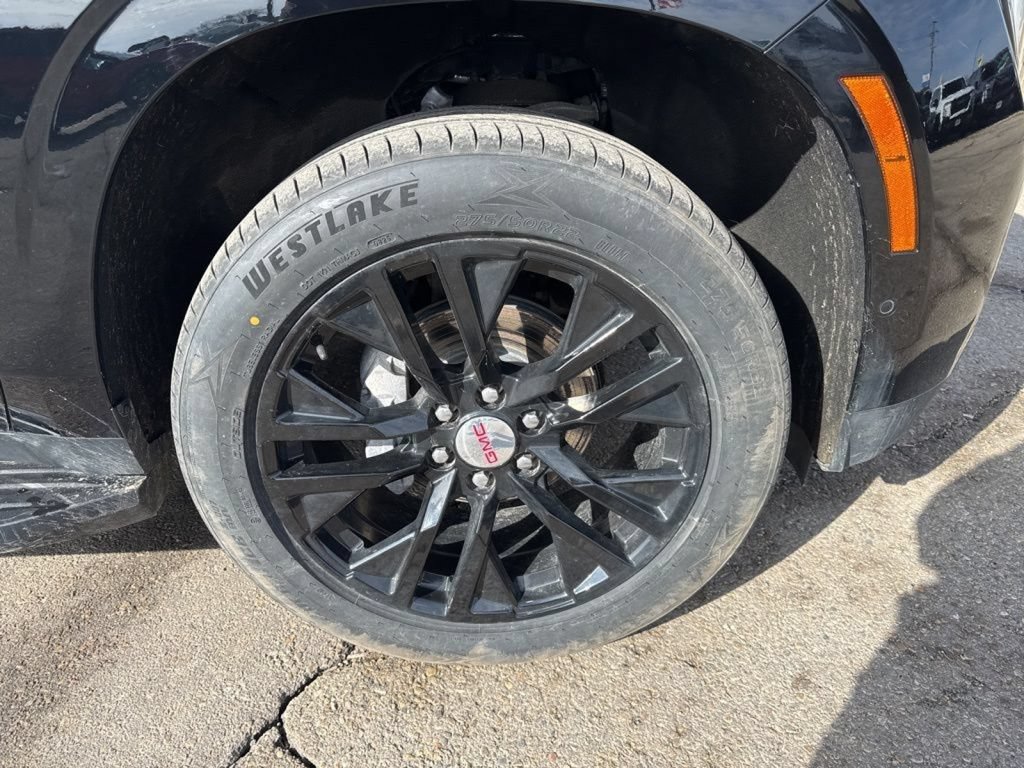 Used 2025 GMC Yukon XL Denali AWD/4WD image 20