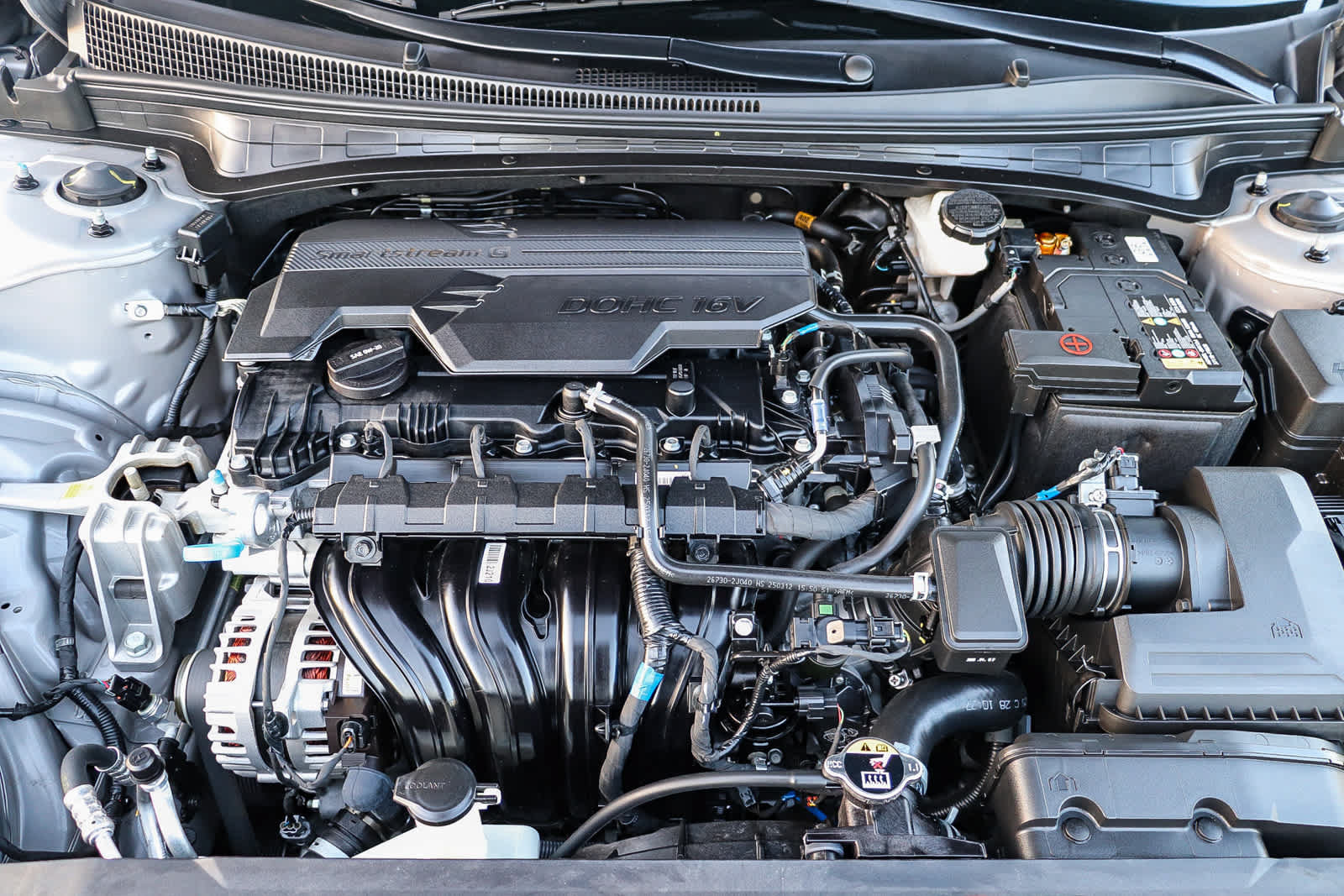 Certified 2025 Hyundai Elantra Limited FWD image 25