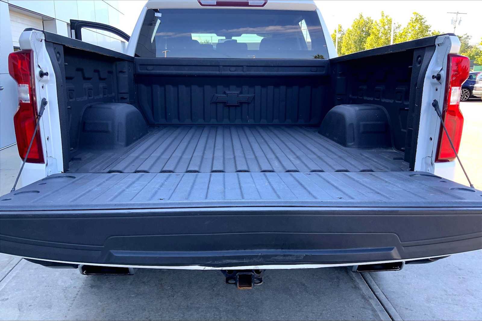 Used 2022 Chevrolet Silverado 1500 LT Trail Boss w/ Safety Package AWD/4WD image 30