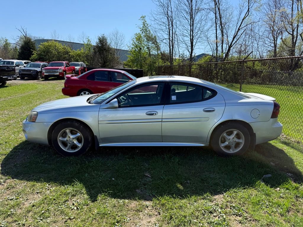 Used 2004 Pontiac Grand Prix GT2 w/ Leather Trim Pkg image 8