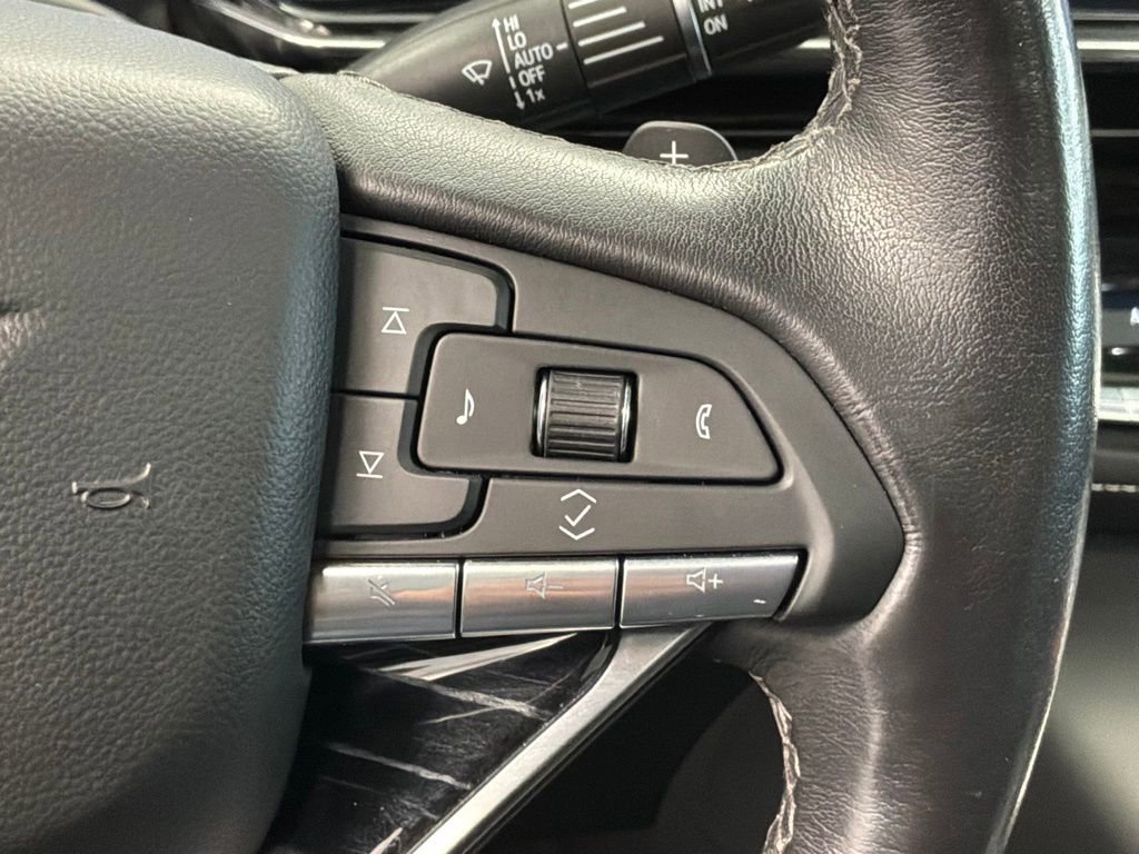 Used 2023 Cadillac Escalade Sport AWD/4WD image 16