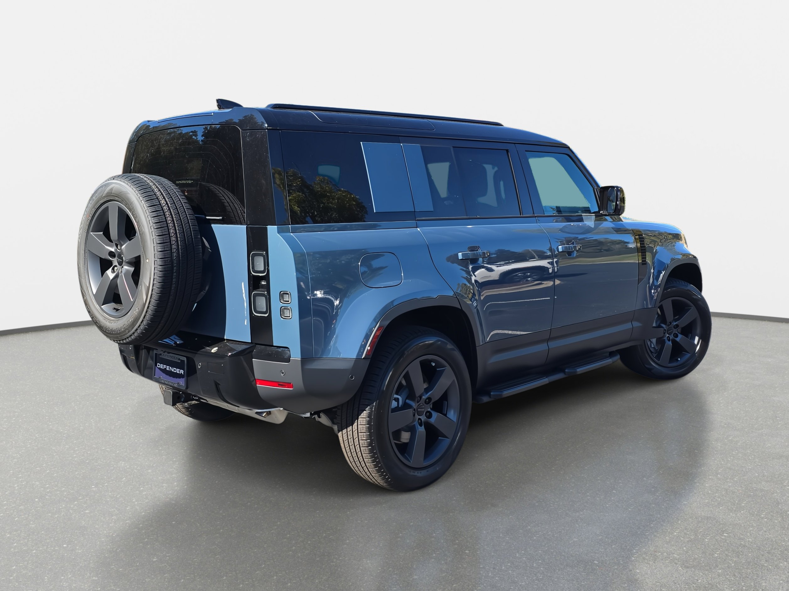 New 2026 Land Rover Defender 110 S image 5