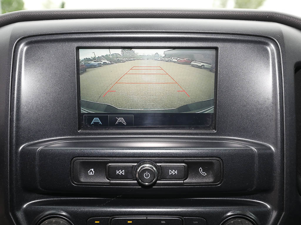 Used 2018 Chevrolet Silverado 1500 Custom w/ Custom Value Package AWD/4WD image 17